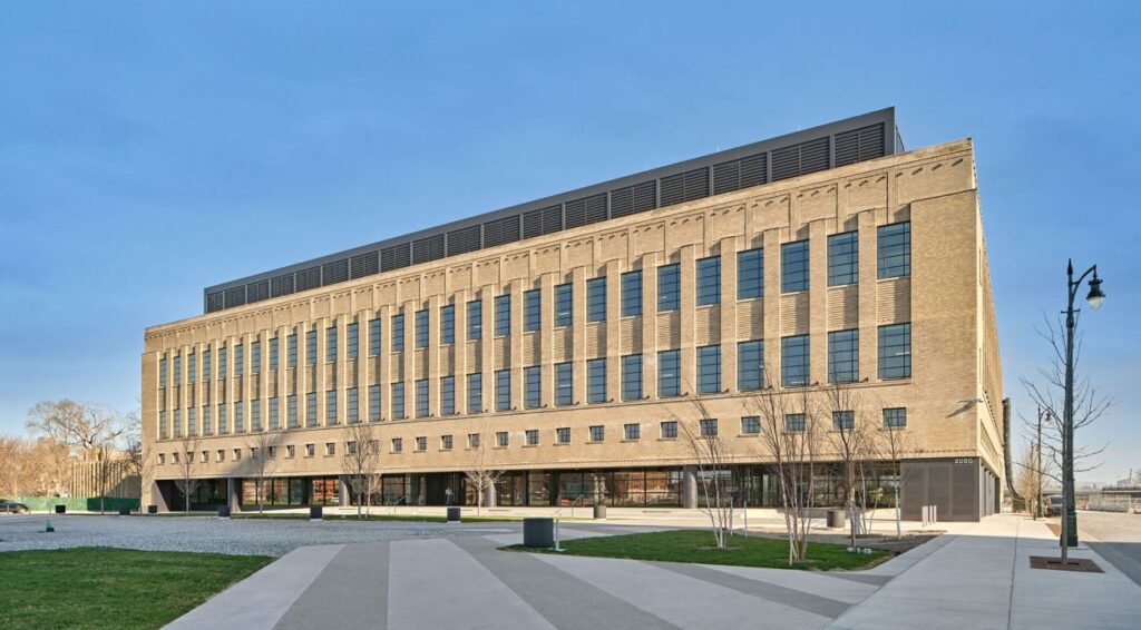 book-depository-sunlit-wide-1250x691